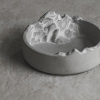 þögn 境秘煙灰缸